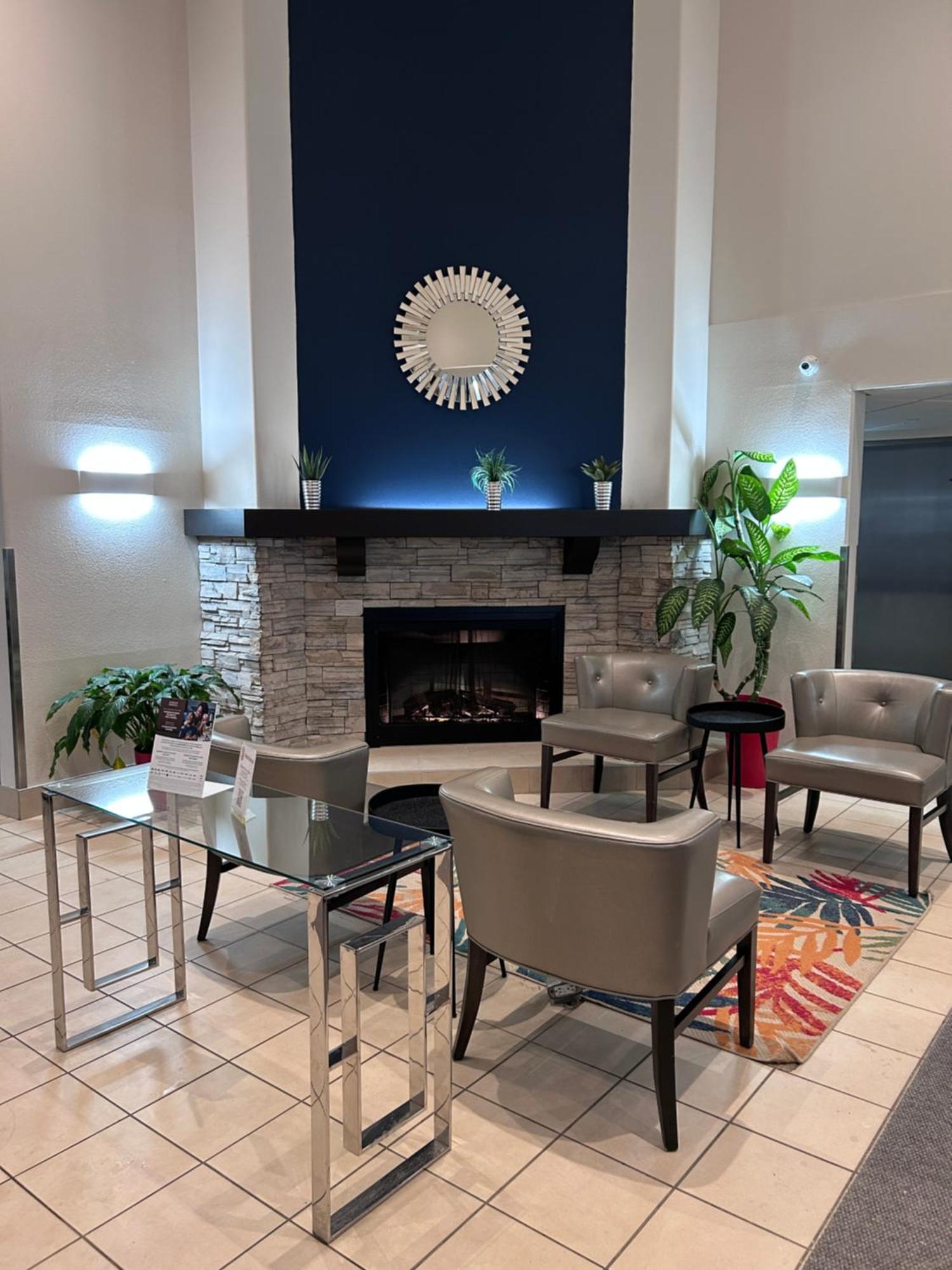 Super 8 By Wyndham Trois-Rivieres Hotell Eksteriør bilde